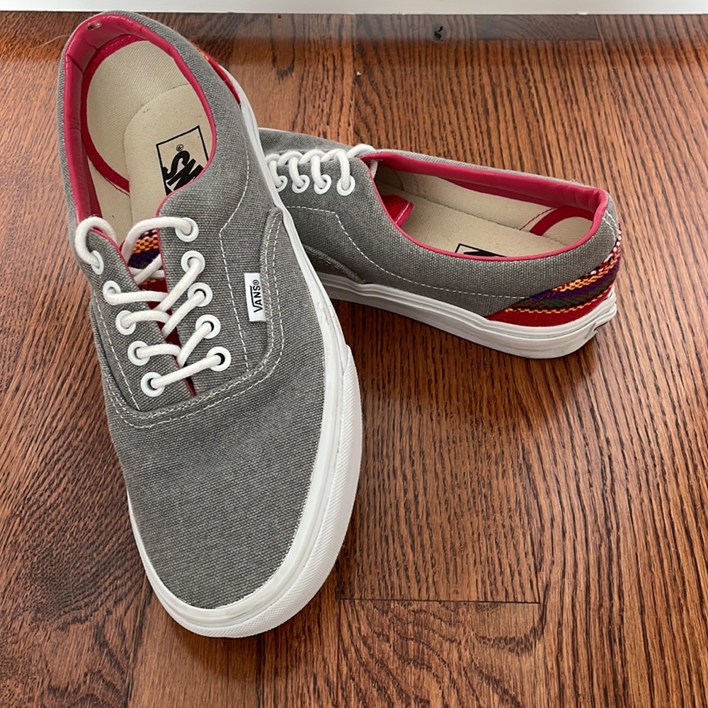 Vans gray with Mexican tapestry NWOT size 10 womens